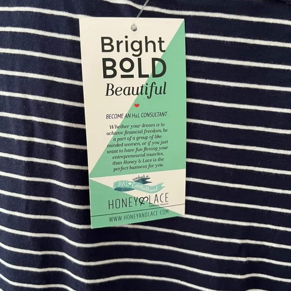 Honey and Lace Top - Picture 5 of 5